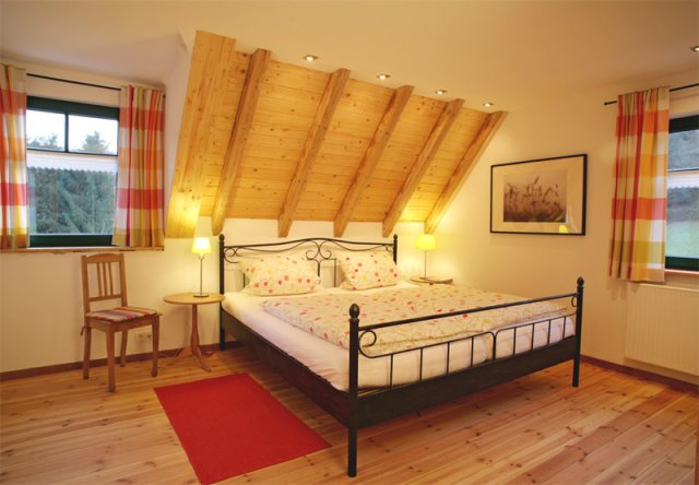 1450112783_schlafzimmer-1